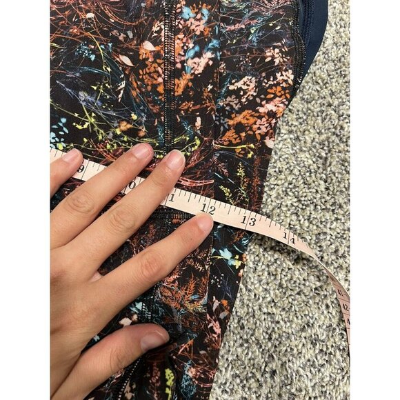 Lululemon Wunder Under HR Crop 23" *Updated Scallop Foliage Overlay Multi Size 2 - Picture 4 of 5